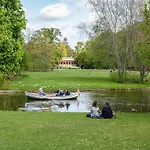 Sanders City - Popular One-Bedroom Apartment In The Lovely Capital